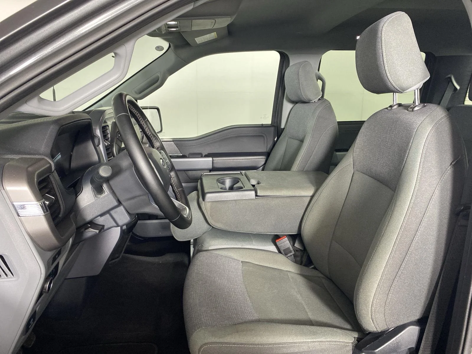 Used 2025 Carbonized Gray Ford XLT image 10
