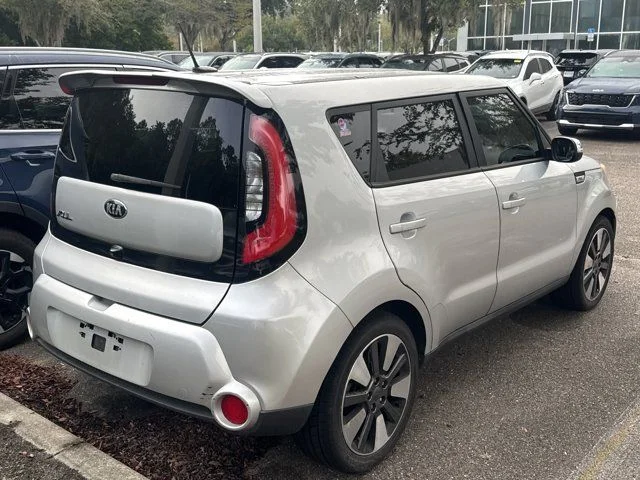 Used 2015 Silver Kia Exclaim image 6