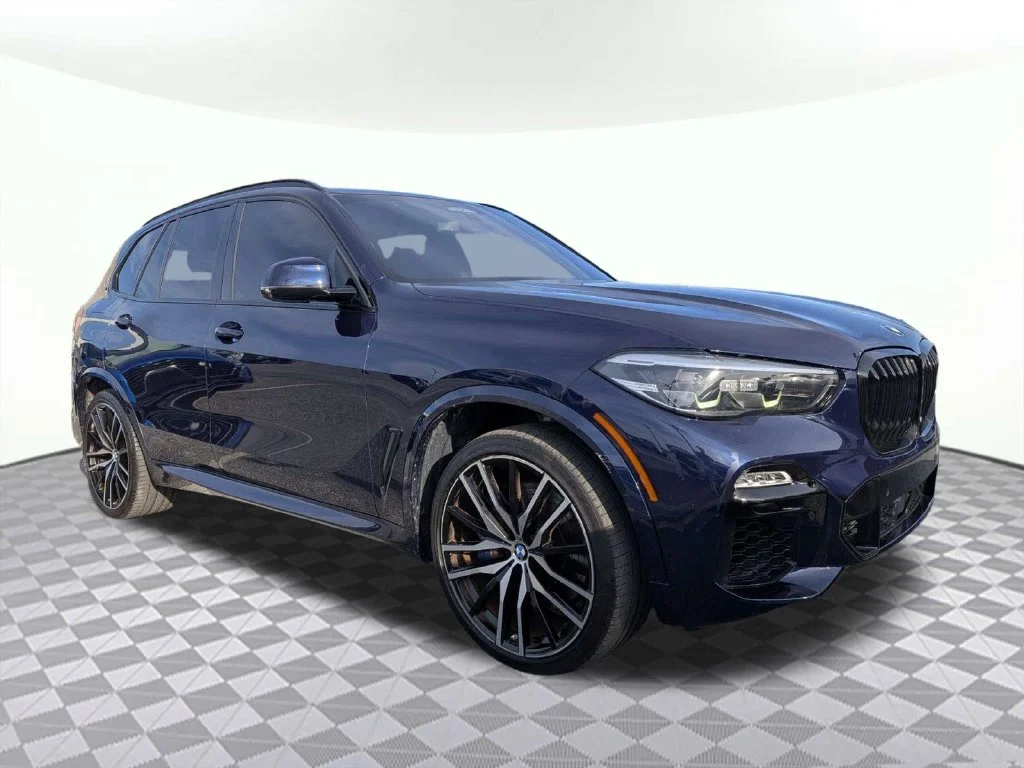 Used 2021 Blue BMW M50i image 1