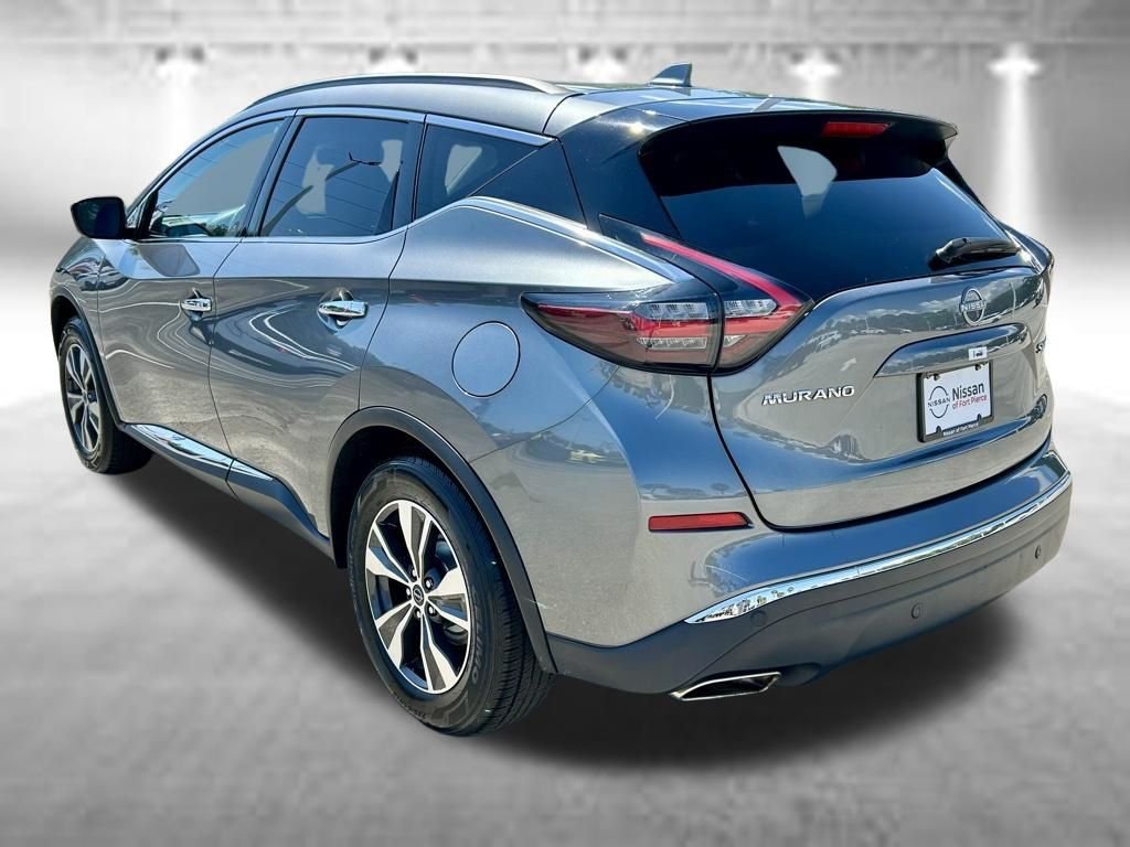 Used 2023 Gray Nissan SV image 9