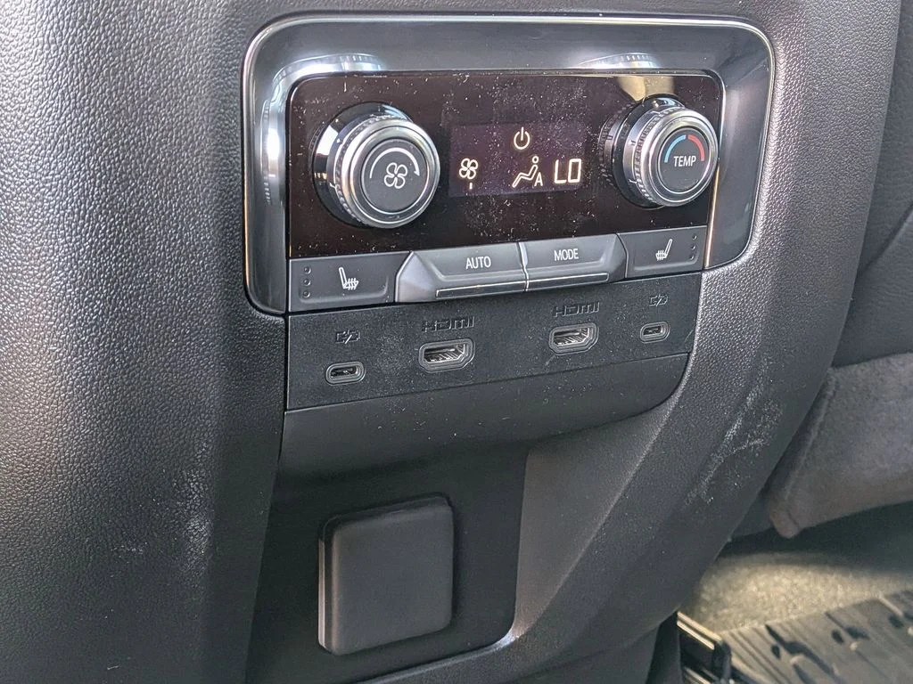 2026 GMC Yukon XL Denali - Photo 21