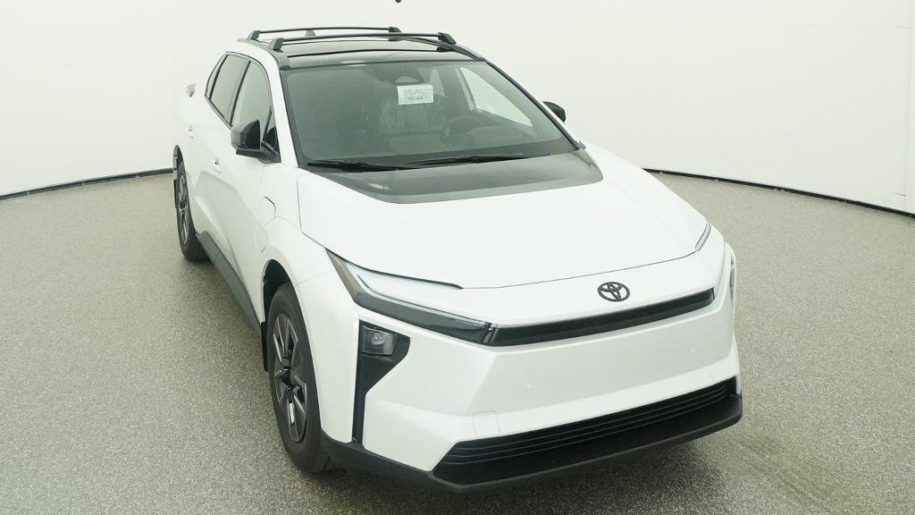New 2026 Wind Chill Pearl Toyota XLE image 40