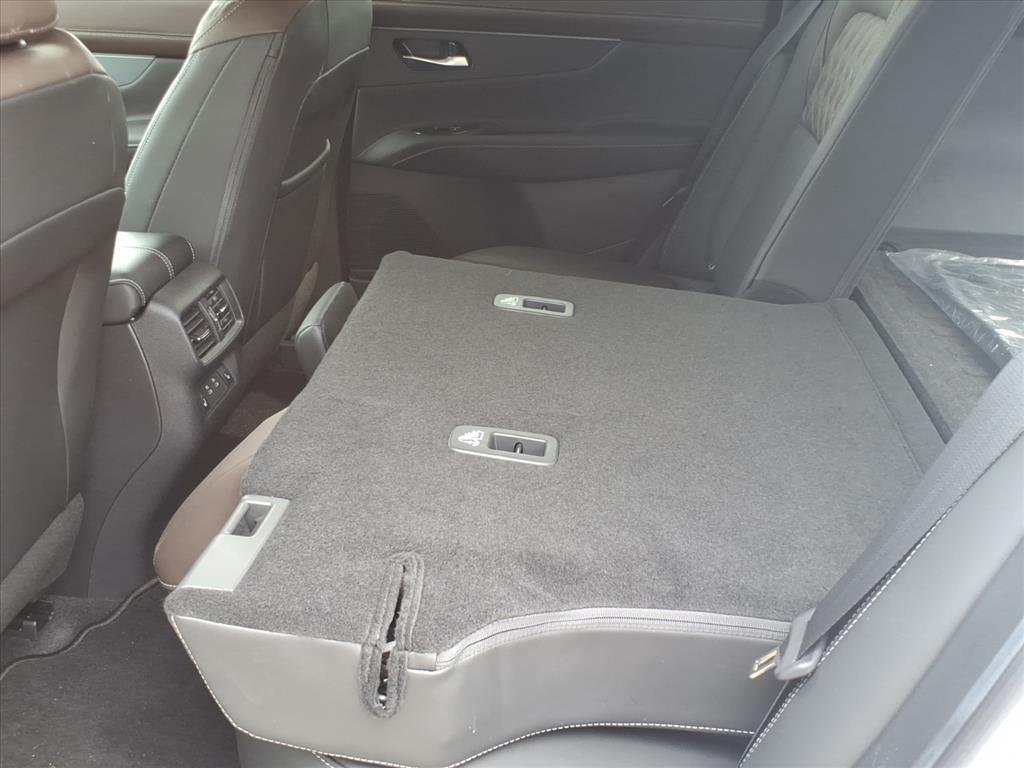 2025 Nissan Murano Platinum - Photo 25
