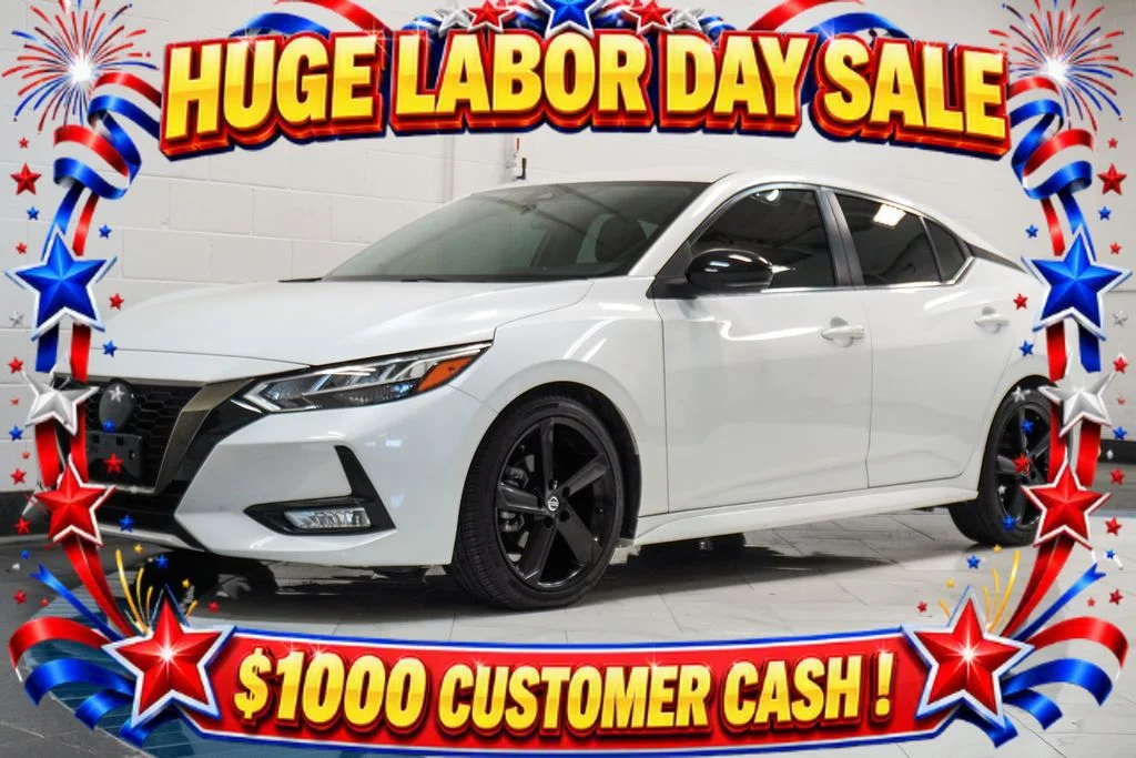 Used 2022 White Nissan SR image 4