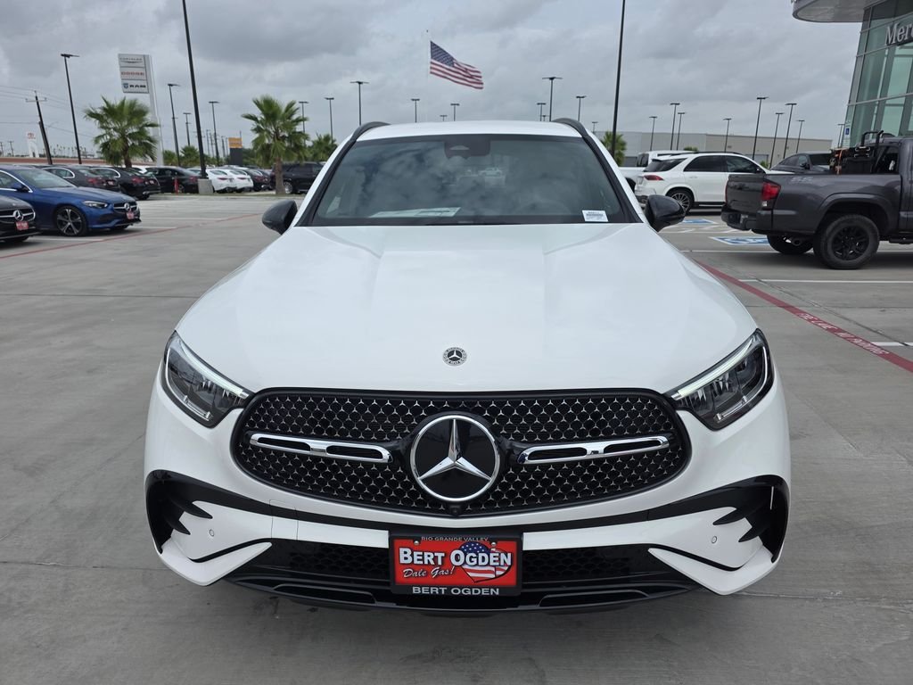 New 2026 Polar White Mercedes-Benz GLC 300 image 2