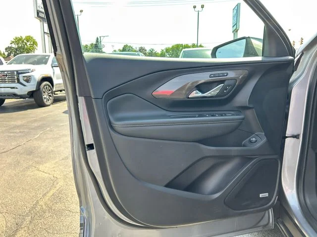 Used 2023 Sterling Metallic GMC Denali image 25