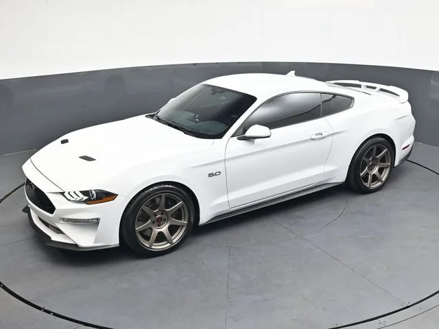 Used 2020 White Ford GT image 27
