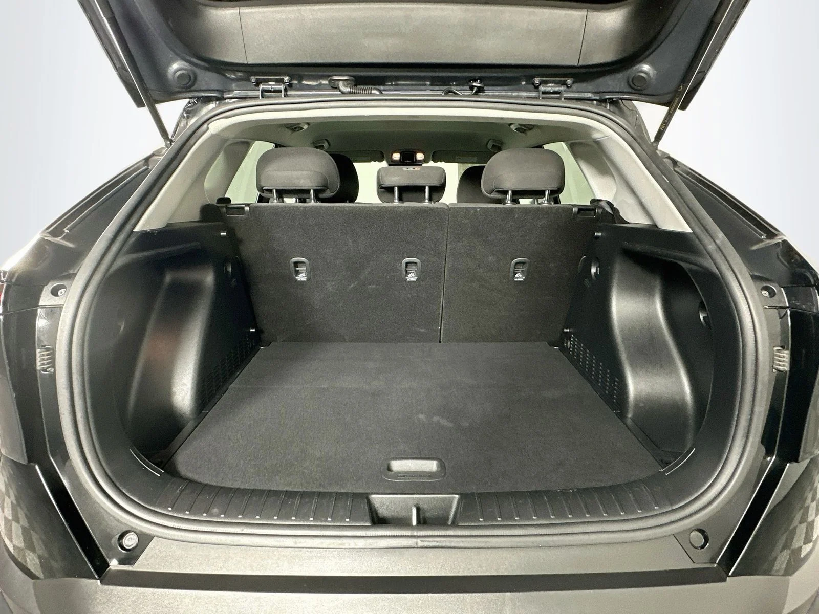 Used 2024 Abyss Black Pearl Hyundai SEL image 26