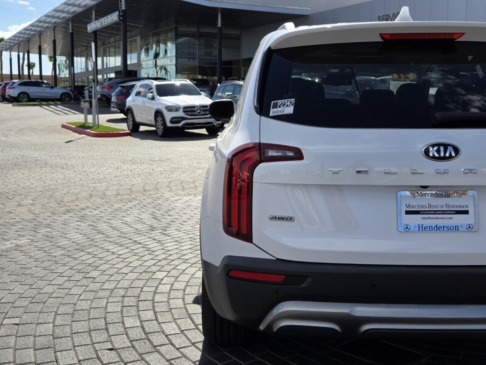 Used 2021 Glacial White Pearl Kia EX image 11