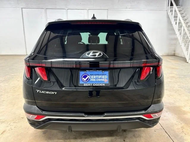 Used 2024 Black Hyundai SEL image 6