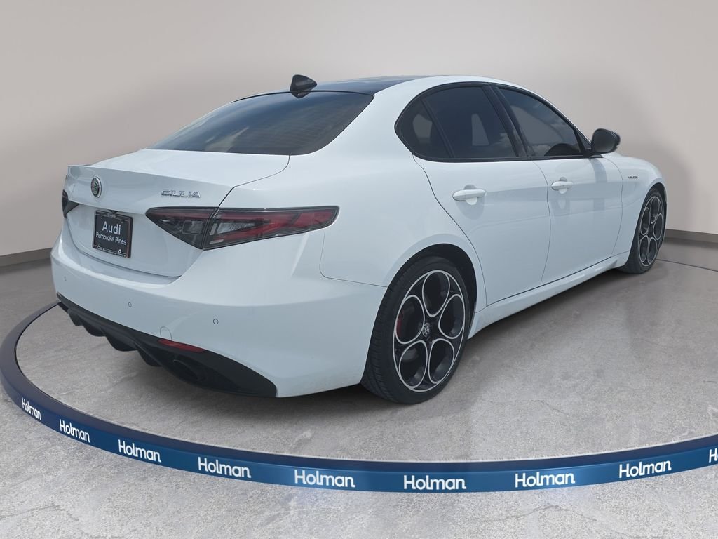 Used 2024 White Alfa Romeo Veloce image 8
