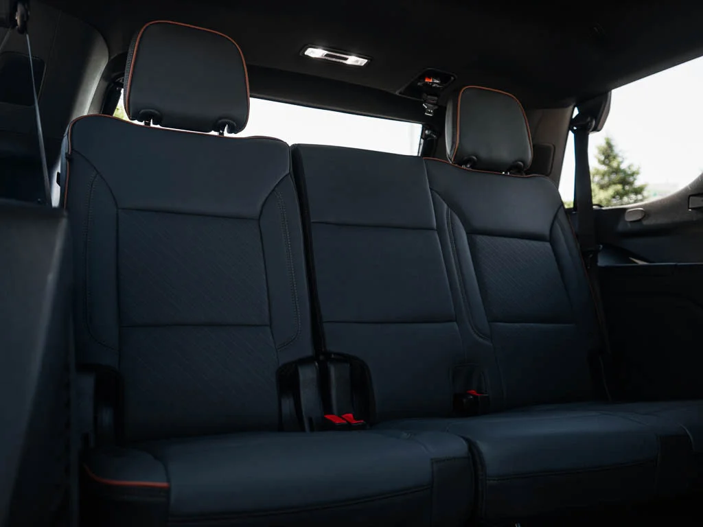 2026 GMC Yukon AT4 - Photo 12