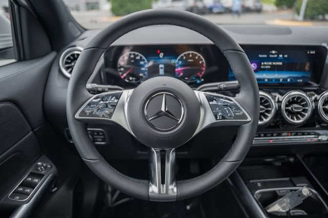 New 2026 Polar White Mercedes-Benz GLA 250 image 73
