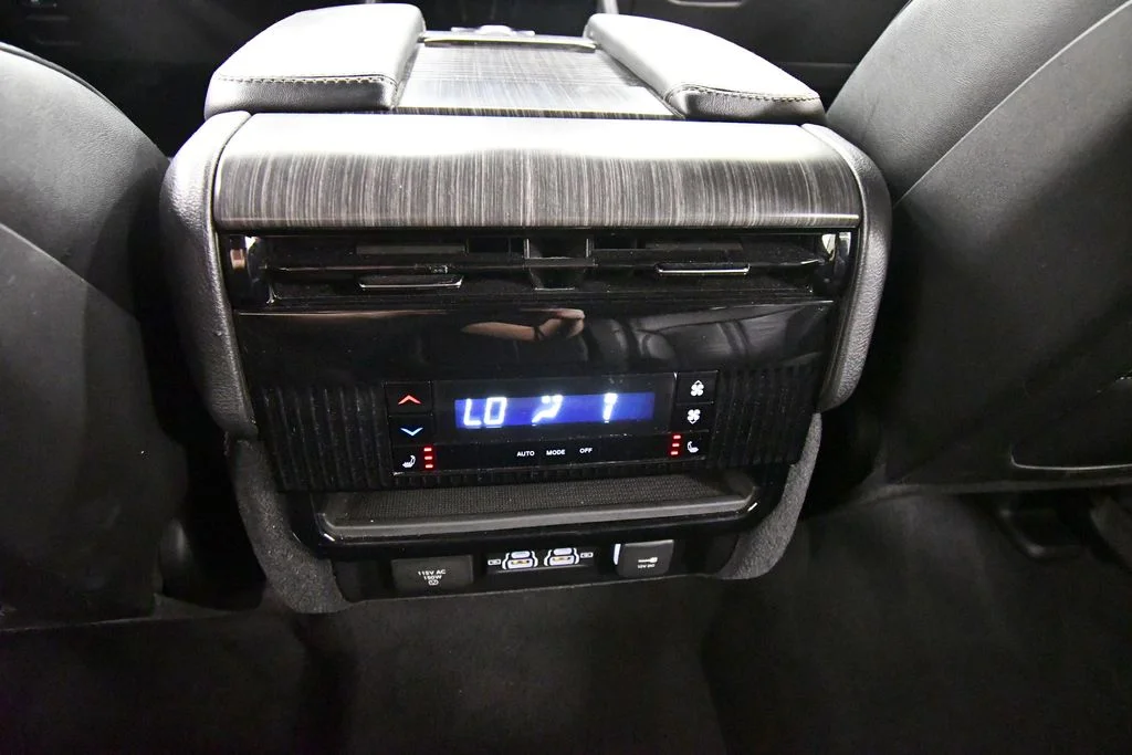 Used 2024 White Jeep Series III image 16