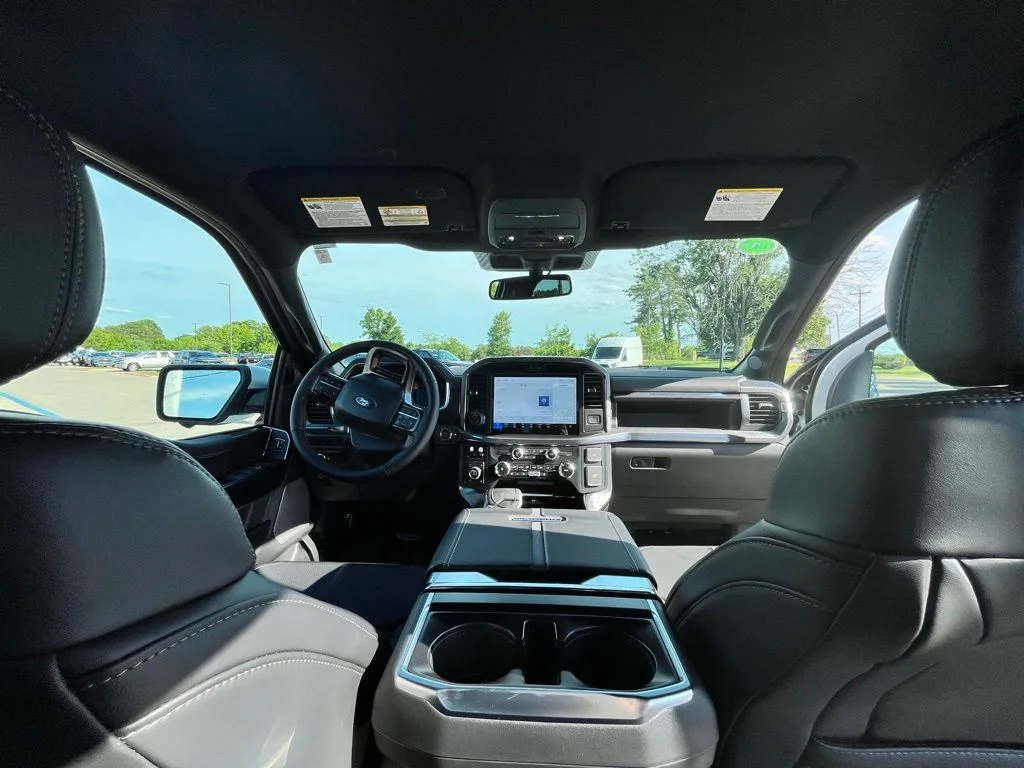 New 2026 White Ford Platinum image 9