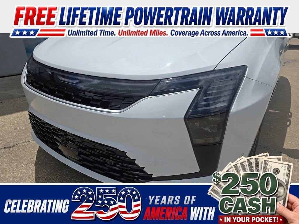 New 2027 Bright White Clear-Coat Exterior Paint Chrysler Select image 17