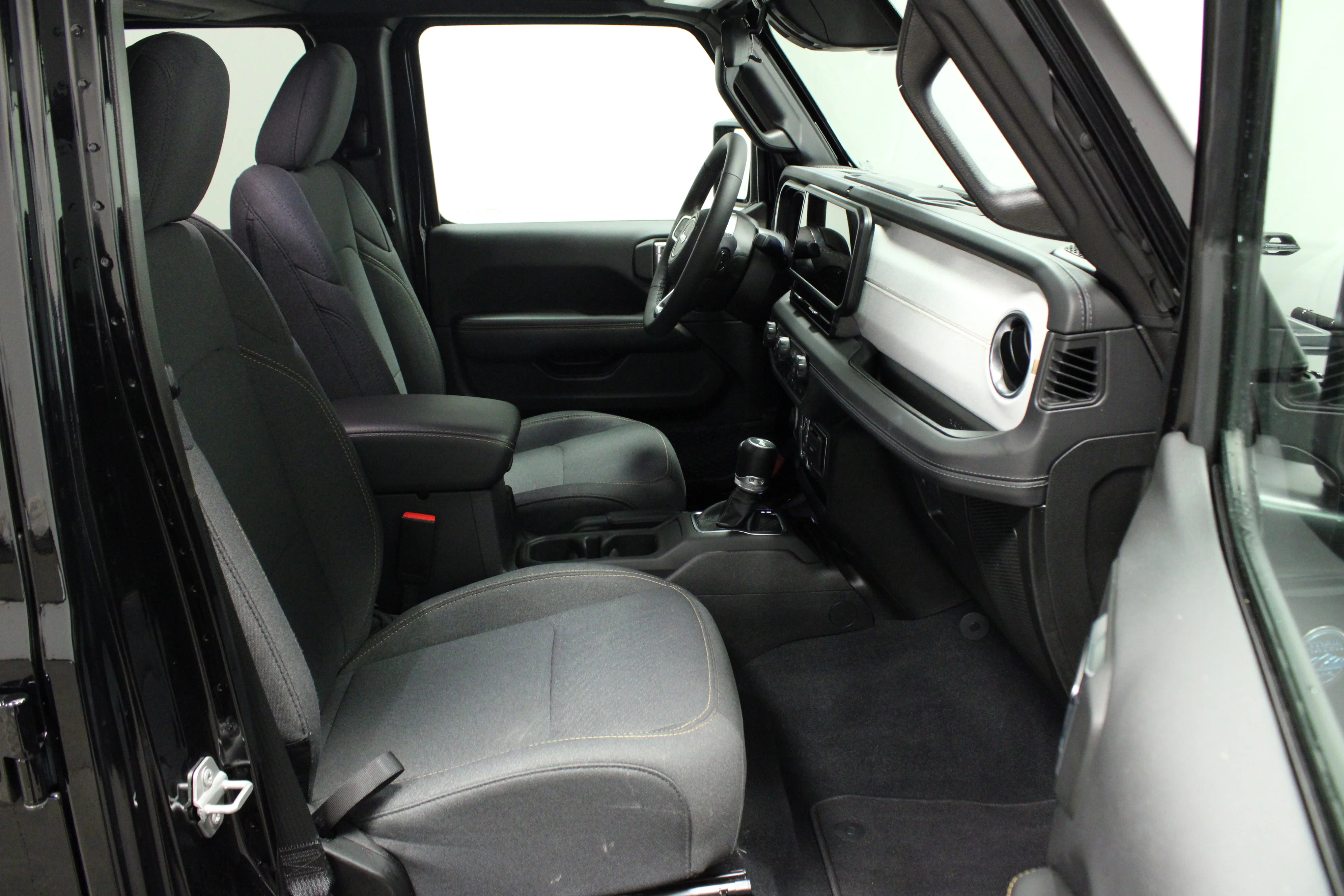 Used 2025 Black Clearcoat Jeep Sahara image 14