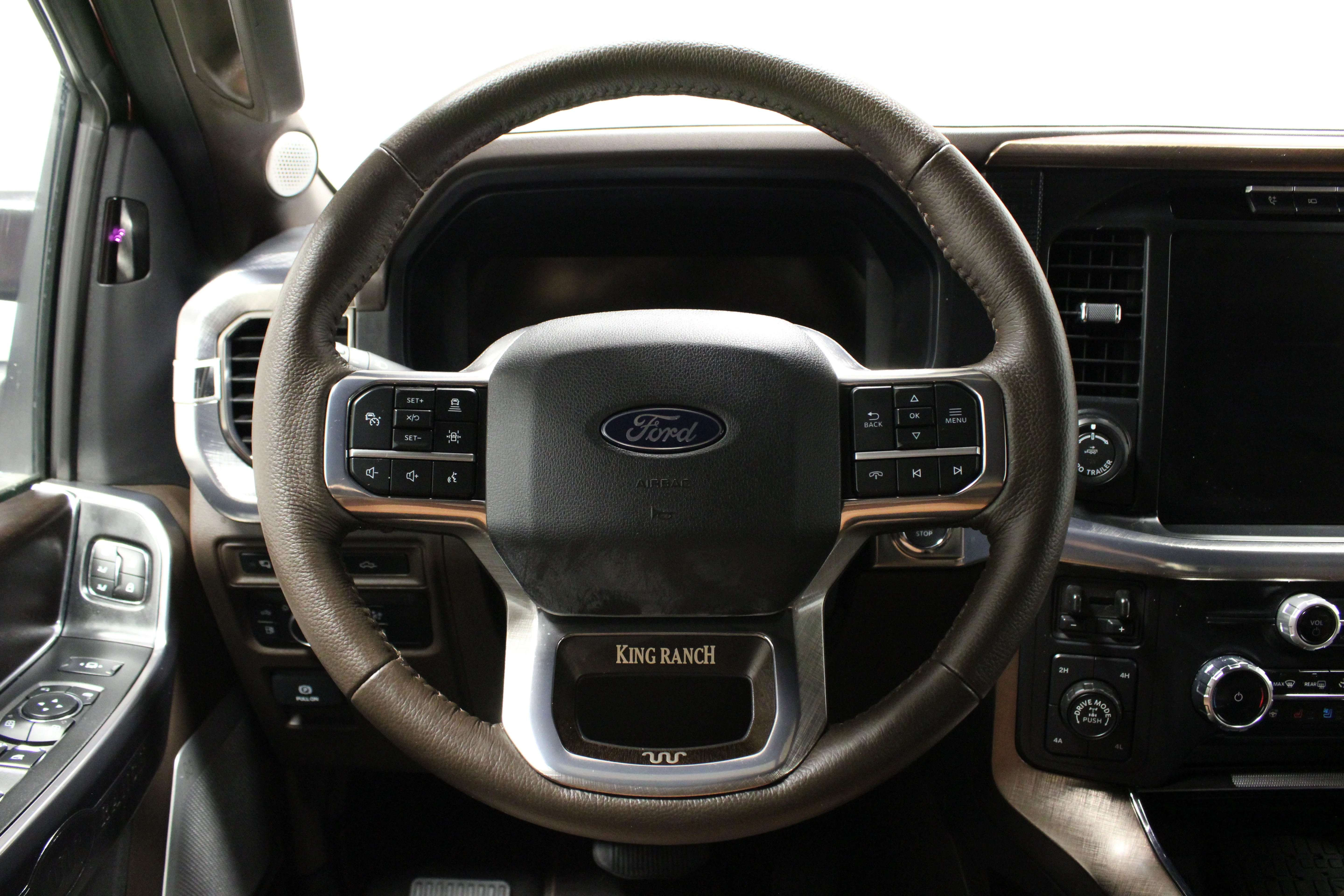 Used 2024 Rapid Red Metallic Tinted Clearcoat Ford King Ranch image 24