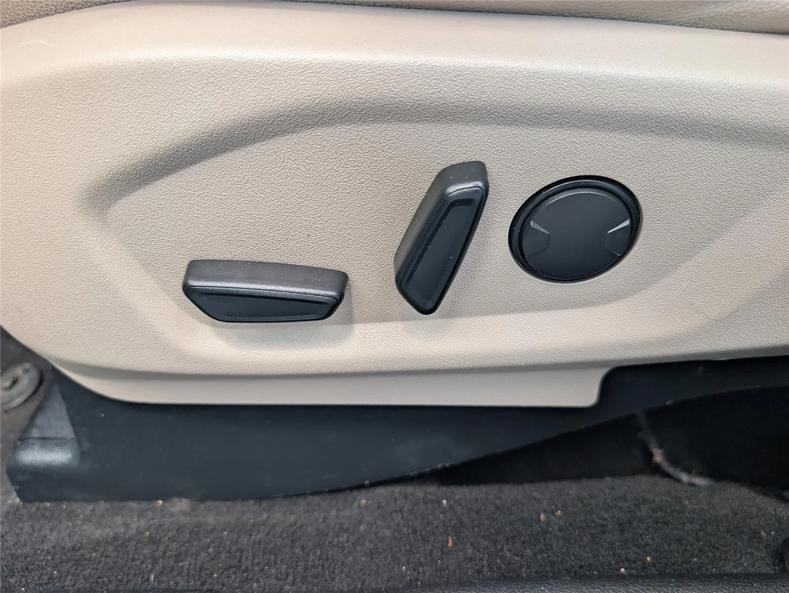 Used 2019 Agate Black Ford Limited image 11