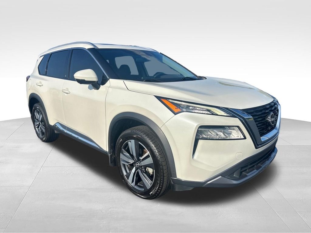 Used 2023 White Nissan SL image 7