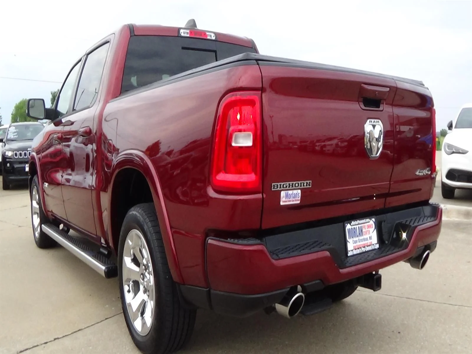 Certified Used 2025 Delmonico Red Pearl Coat (prv) RAM Big Horn image 8
