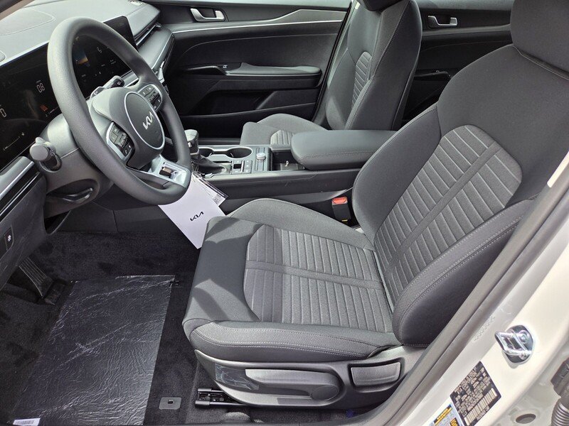 New 2026 Snow White Pearl Kia LXS FWD image 6
