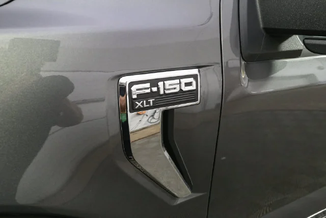 Used 2025 Gray Ford XLT image 7