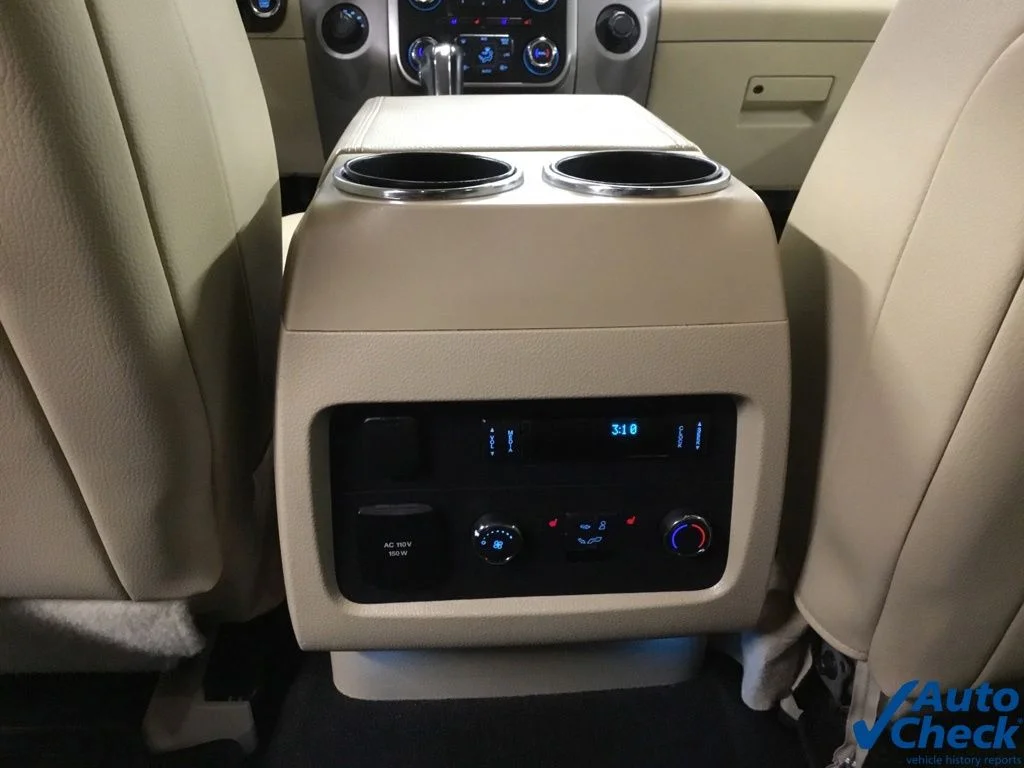 Used 2017 White Ford Limited image 29
