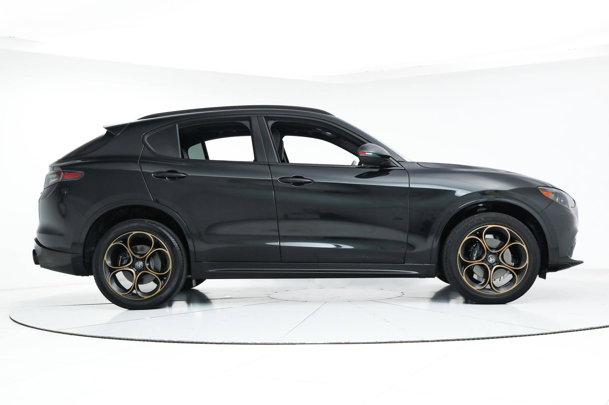 2025 Alfa Romeo Stelvio Intensa - Photo 6