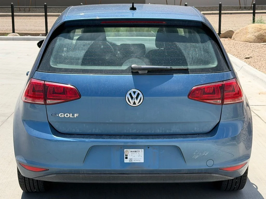 Used 2016 Blue Volkswagen SE image 5