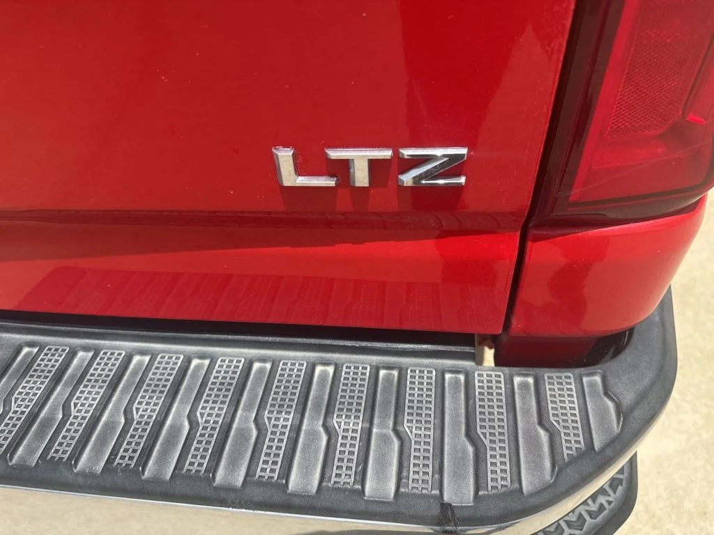 Used 2022 Red Chevrolet LTZ image 33