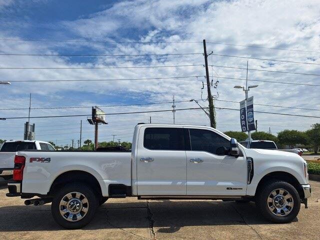 Used 2023 Star White Metallic Tri-Coat Ford LARIAT image 6
