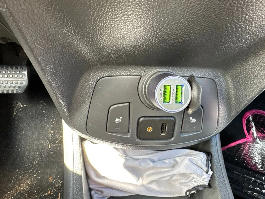 Used 2014 White Chevrolet 2LT image 9