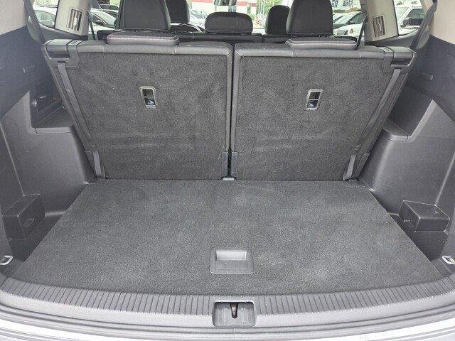 Used 2026 Silver Mist Metallic Volkswagen 2.0T SE w/Technology image 25