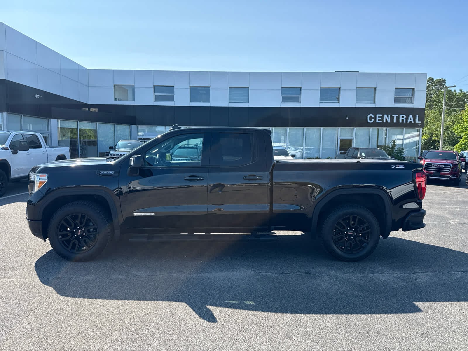 1GTR9CED6NZ180677