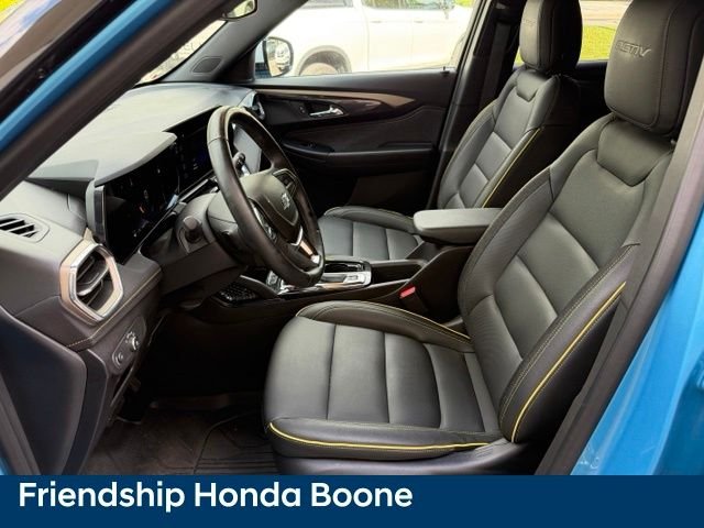 Used 2025 Blue Chevrolet ACTIV image 16