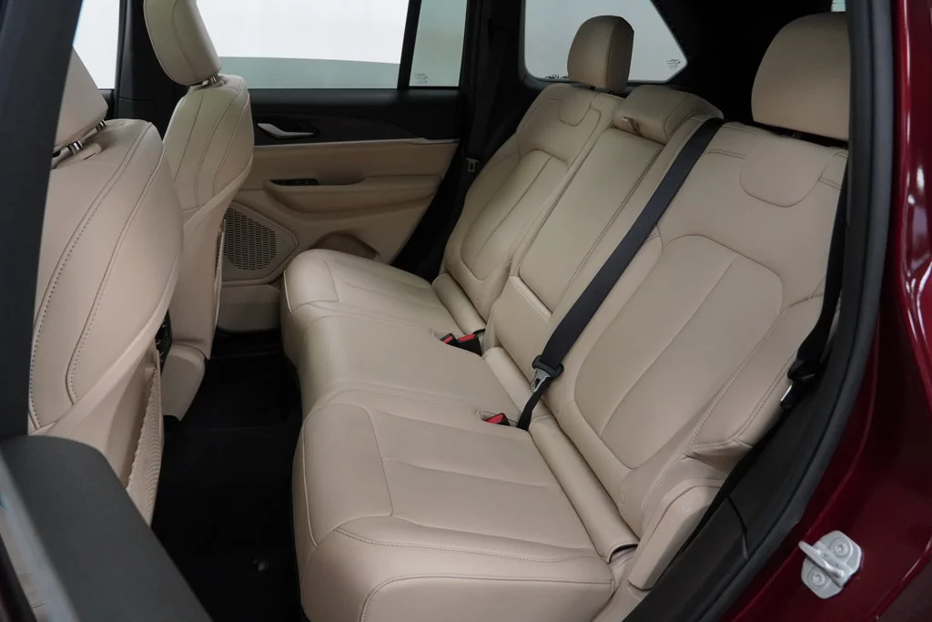 Used 2025 Red Jeep Limited image 11