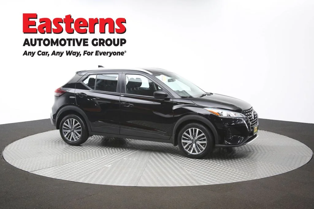 Used 2023 Black Nissan SV image 45