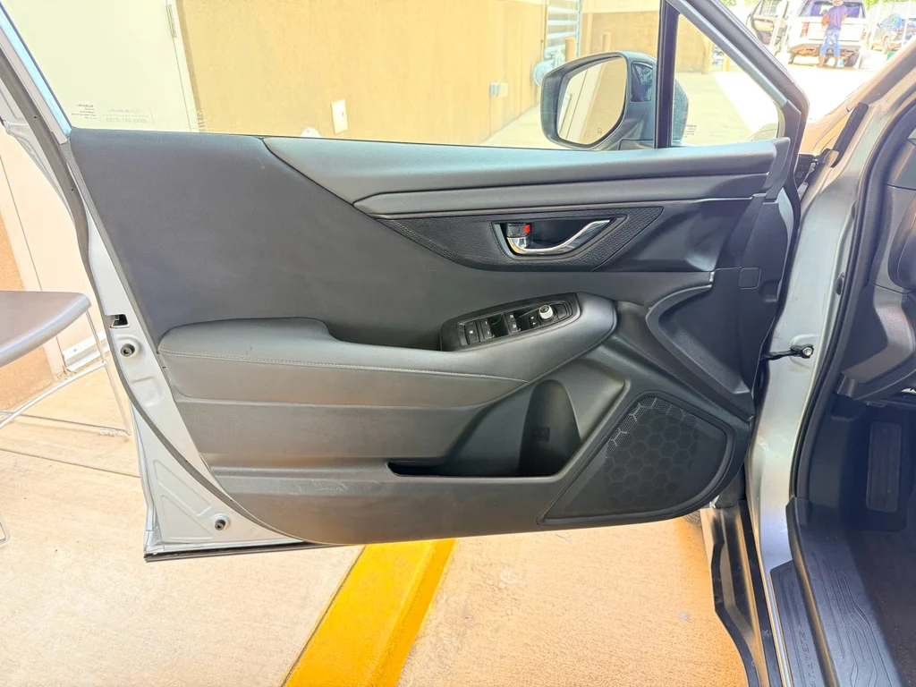 Used 2025 Ice Silver Metallic Subaru Premium image 10