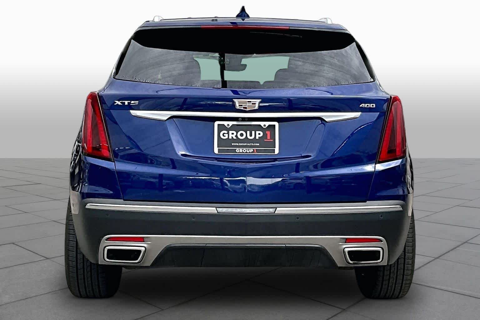 Pre-Owned 2023 Cadillac XT5 FWD Premium Luxury