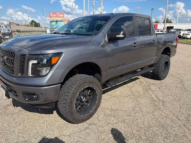 Used 2019 Gray Nissan SV image 4