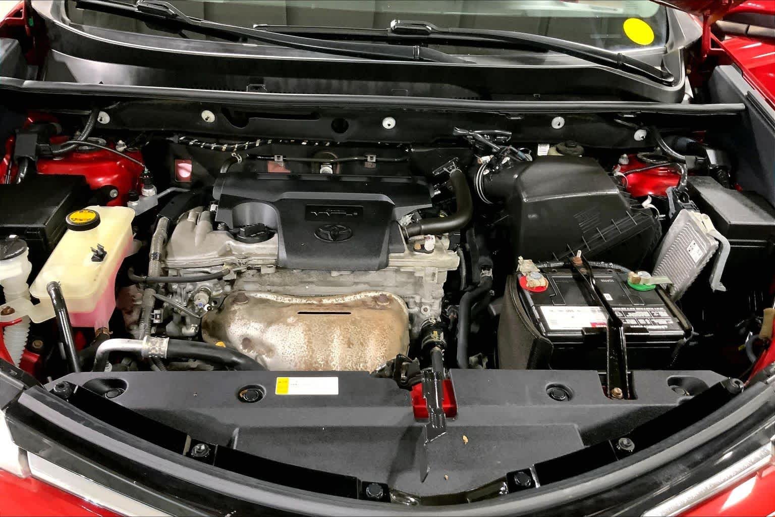 Used 2016 Barcelona Red Metallic Toyota XLE image 32