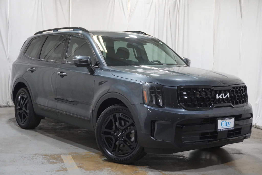 Used 2024 Gray Kia EX X-Line image 5