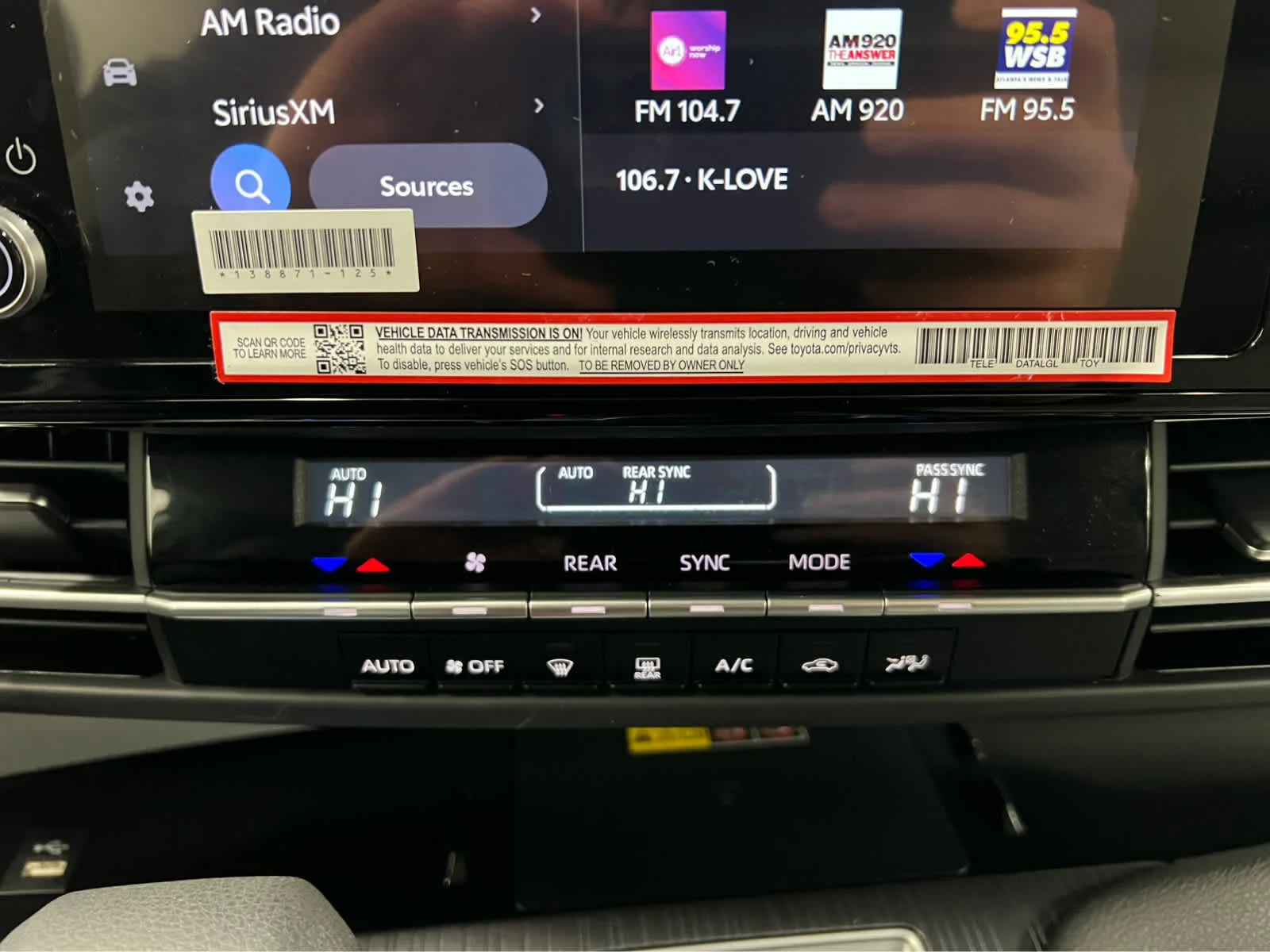 Used 2025 Ice Cap Toyota LE image 32