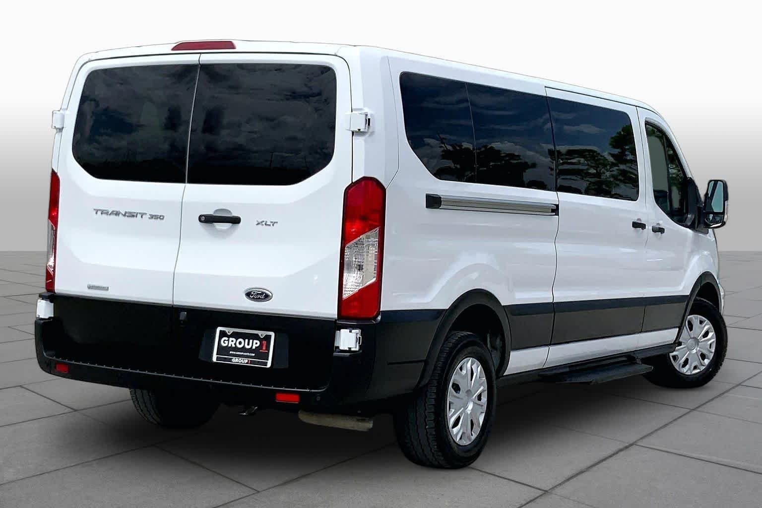 Used 2025 Oxford White Ford XLT image 13