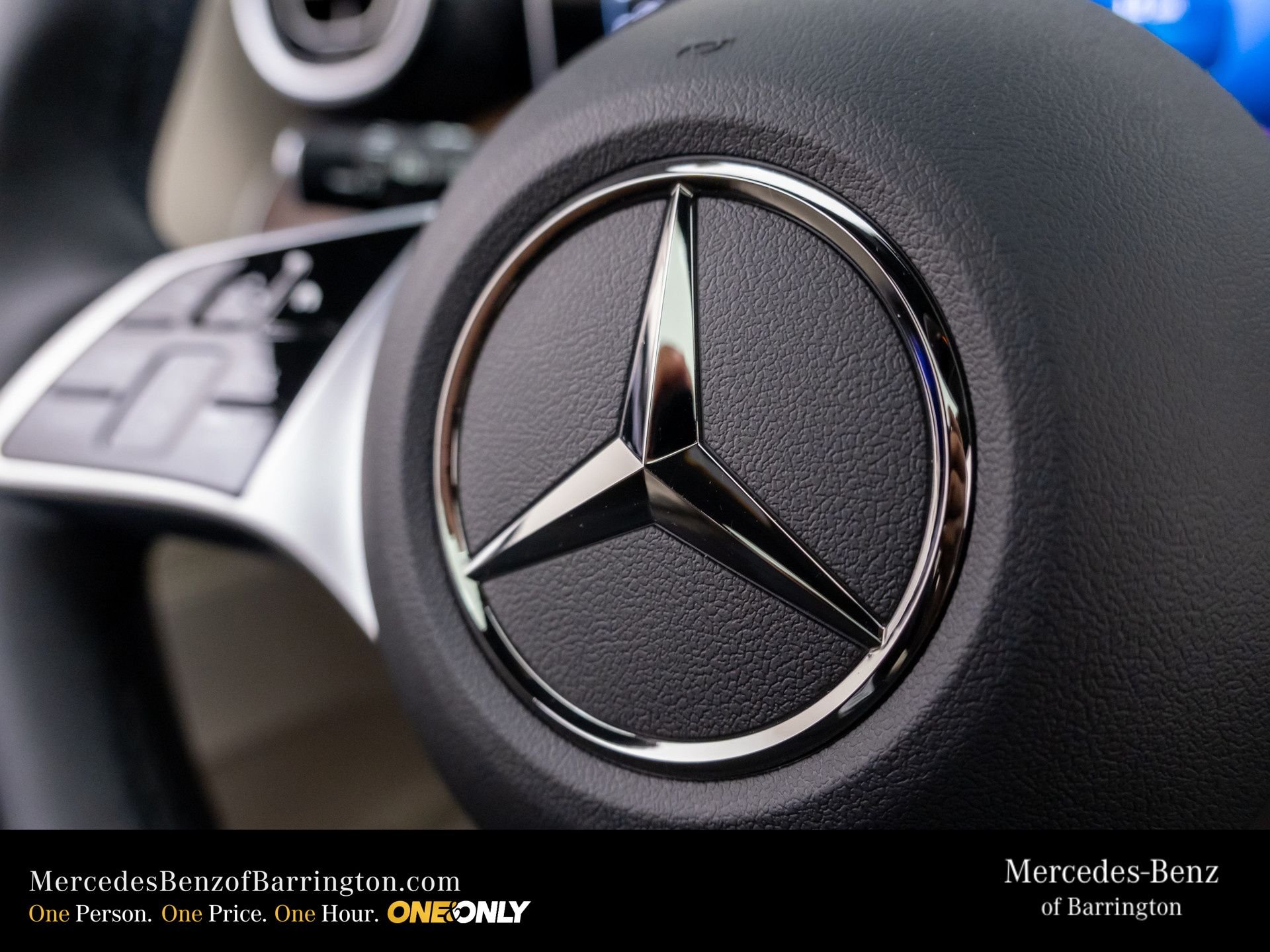 New 2026 Polar White Mercedes-Benz GLC 300 image 26