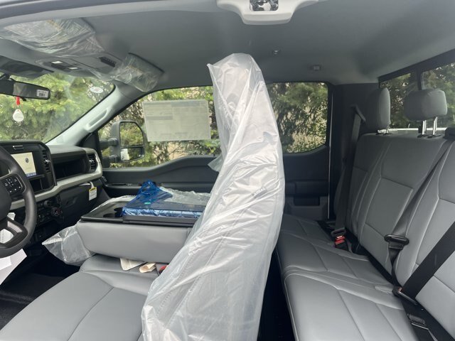 New 2025 Oxford White Ford XL image 43