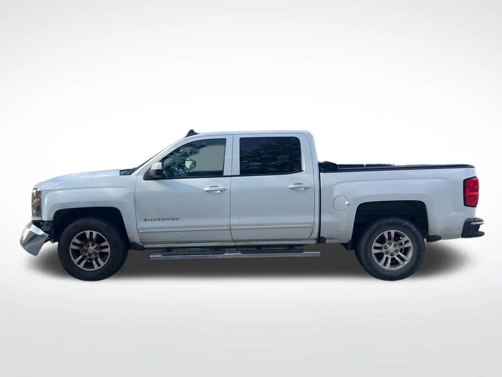 Used 2016 Summit White Chevrolet LT image 8
