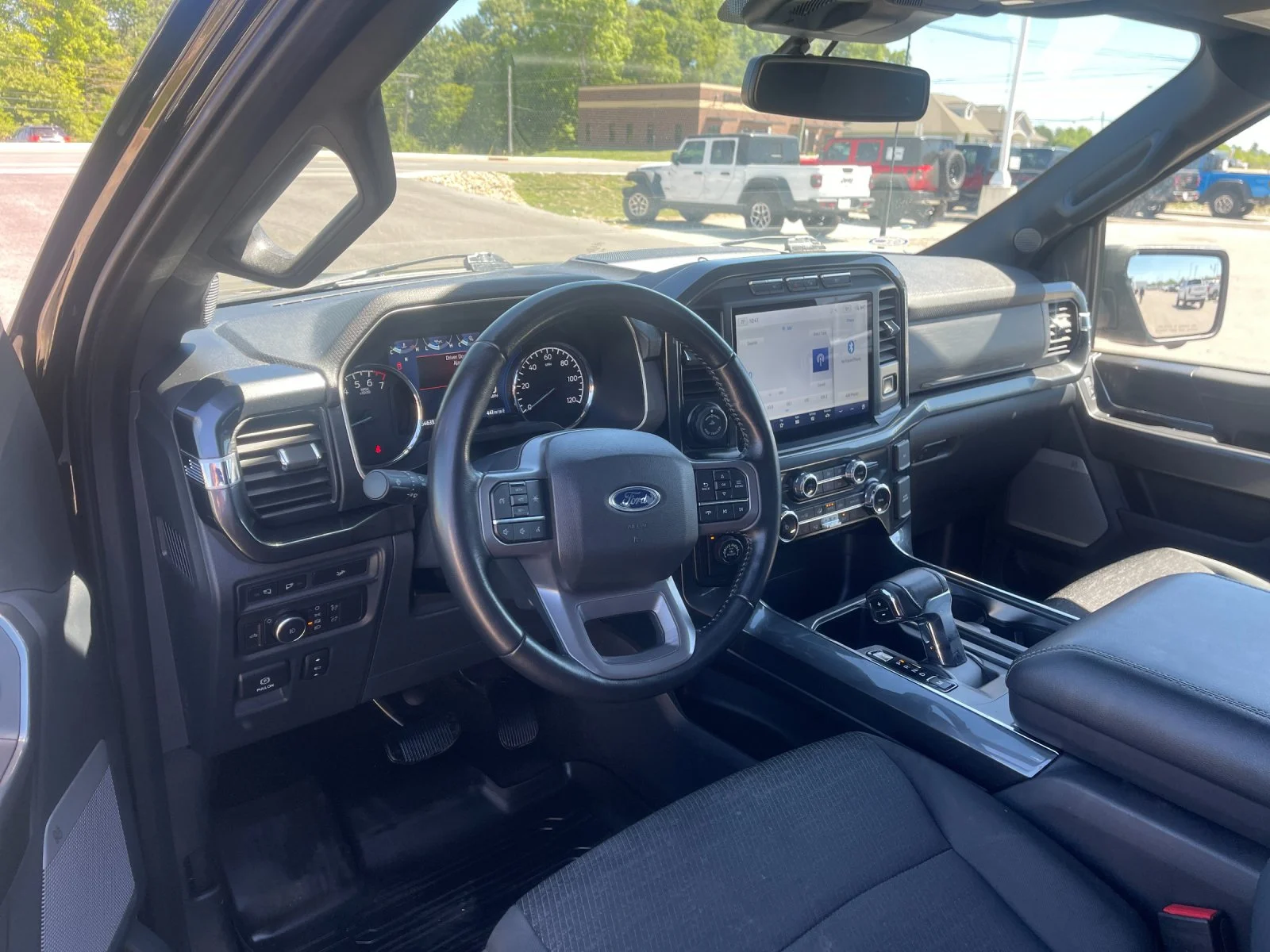 Used 2022 Black Ford XLT image 11