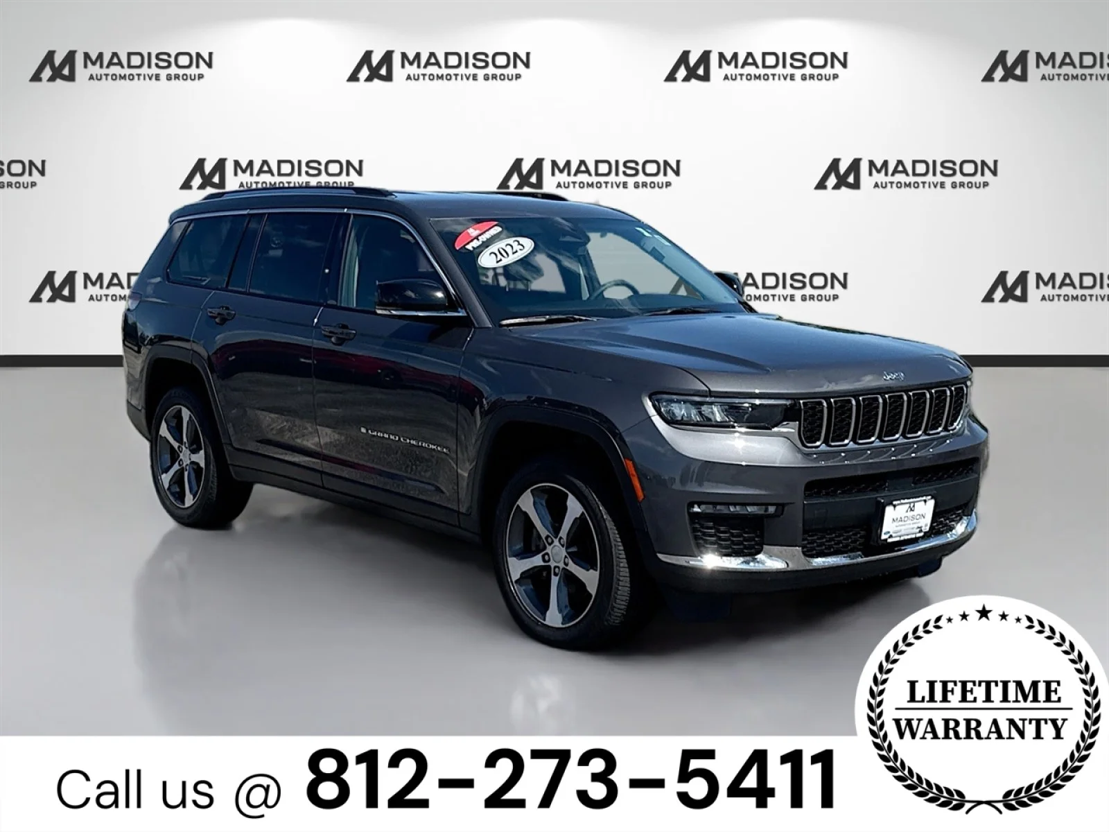 Used 2023 Baltic Gray Clearcoat Metallic Jeep Limited image 3